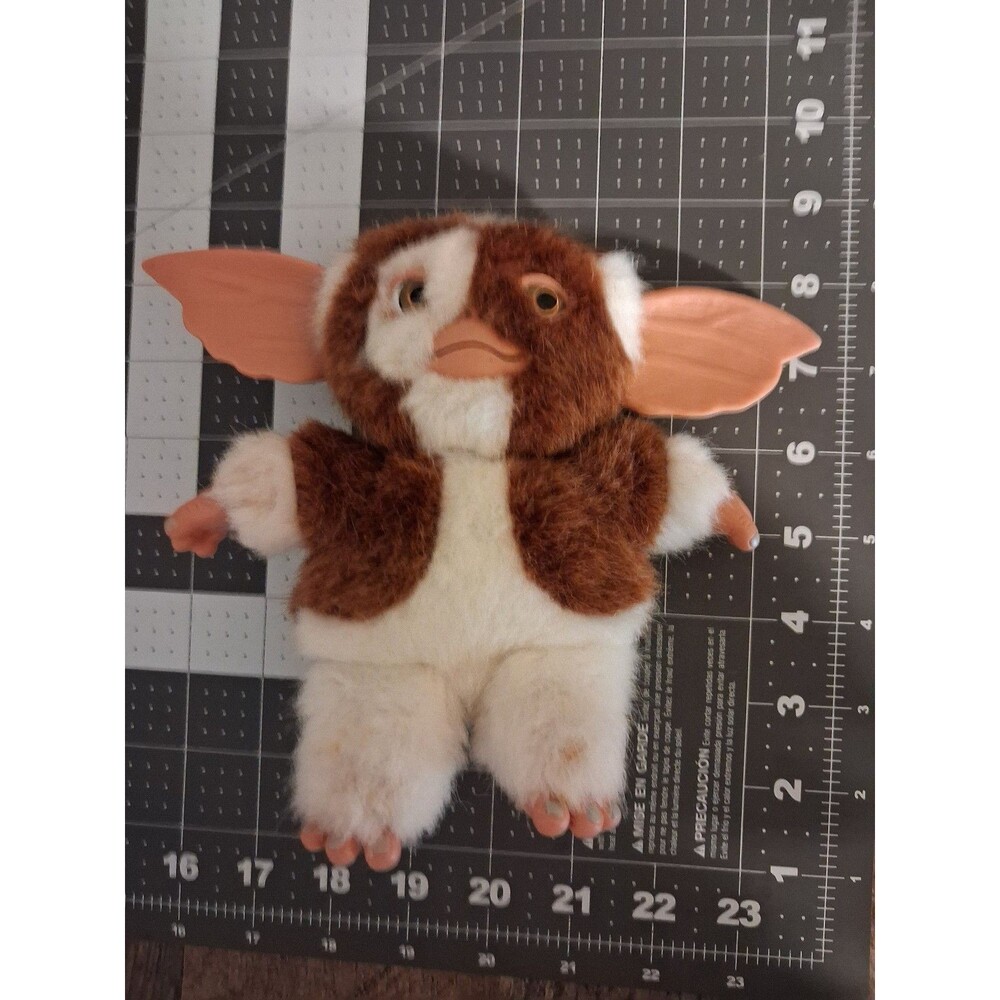 NECA Gizmo Plush Toy